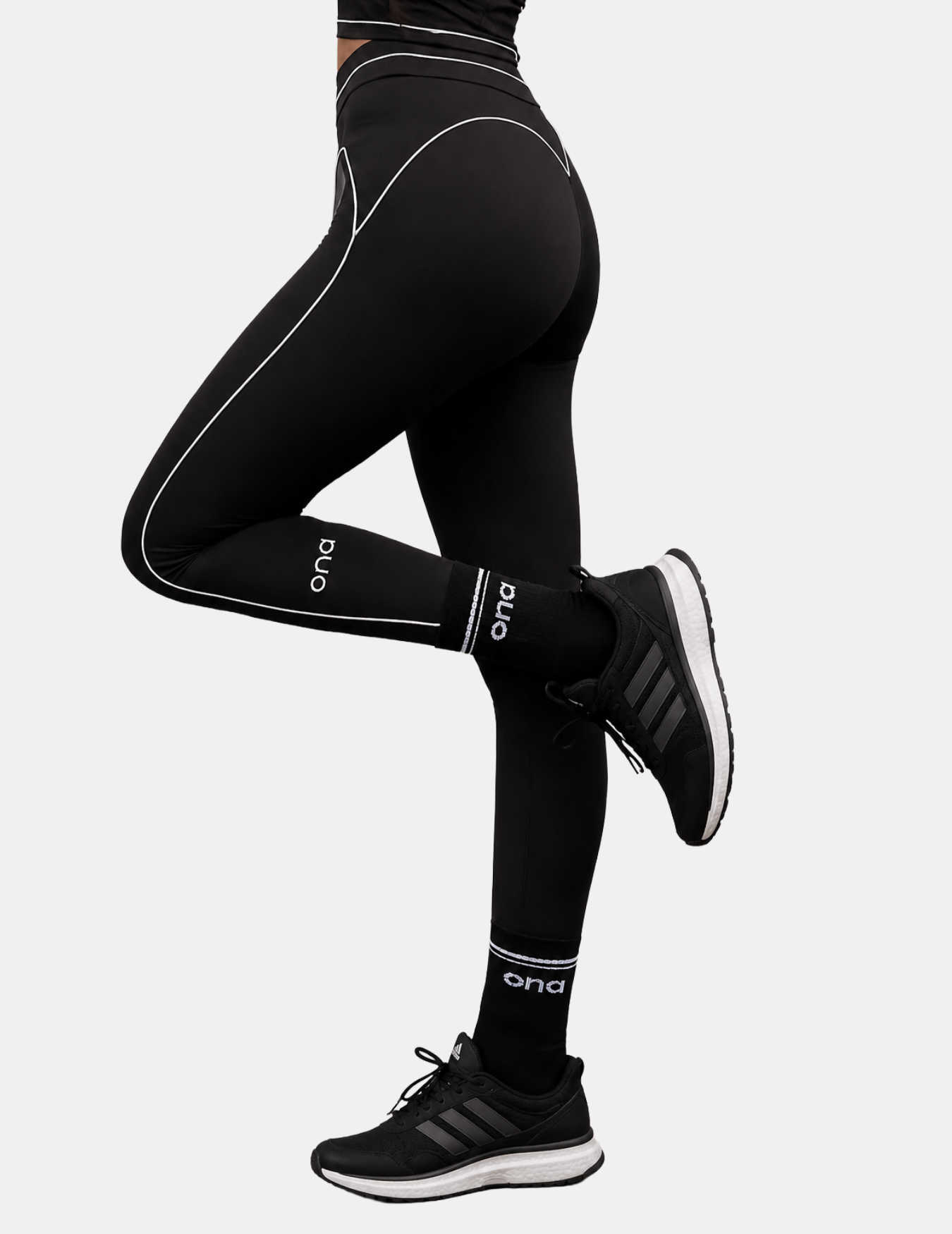 Signature Contour Leggings