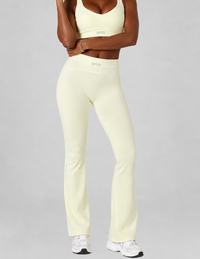 Signature Contour Flare Leggings