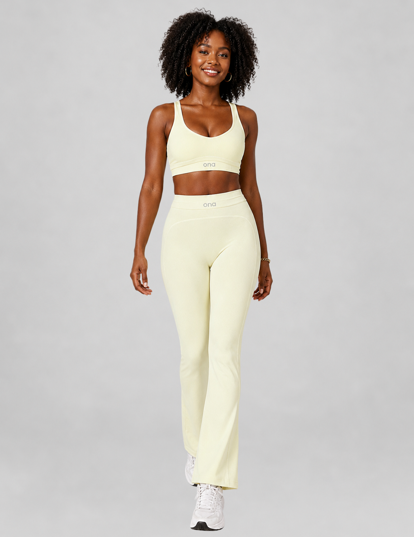 Signature Contour Flare Leggings