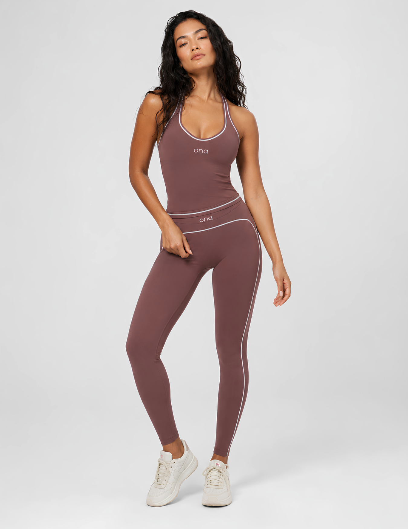Signature Contour Leggings