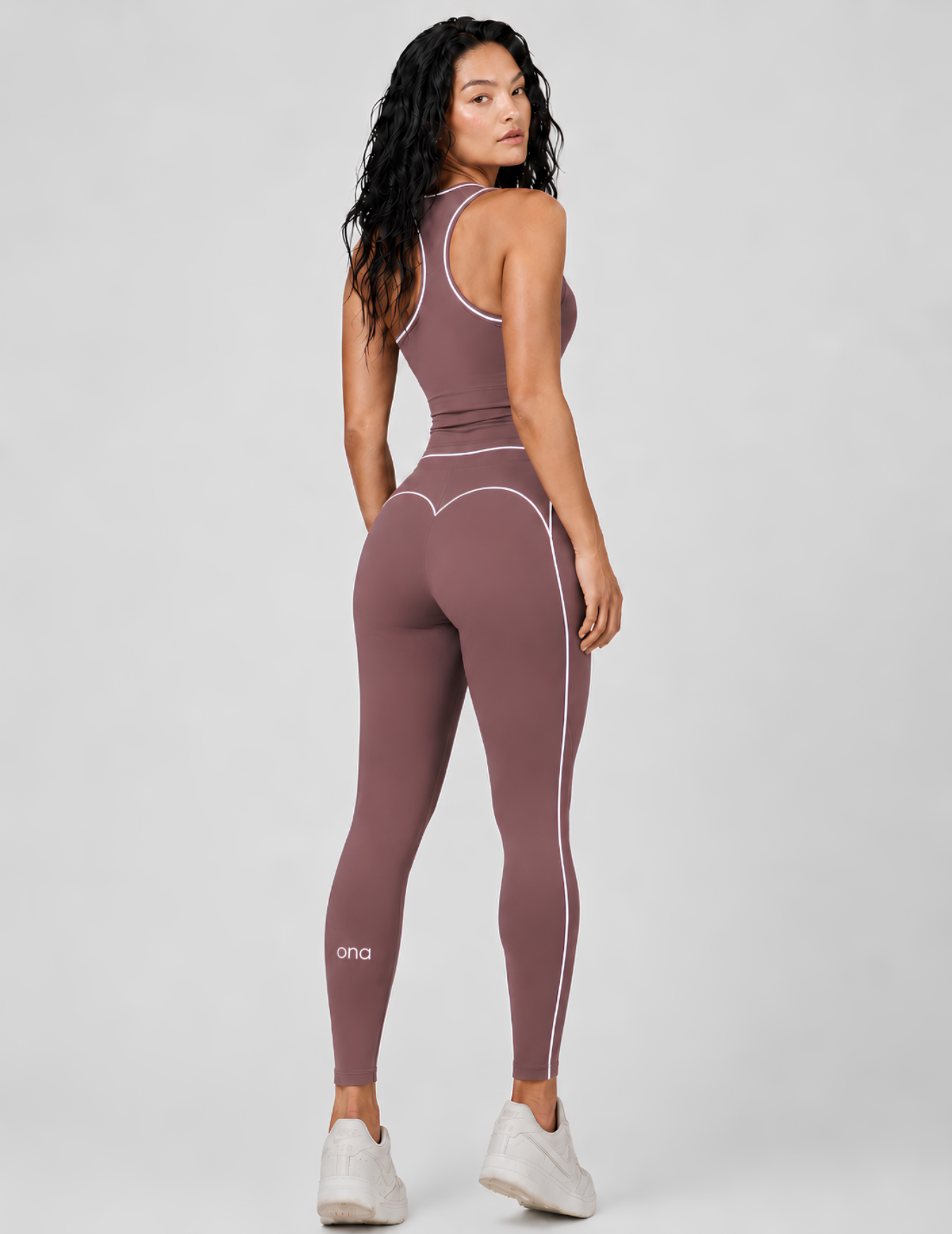 Signature Contour Leggings