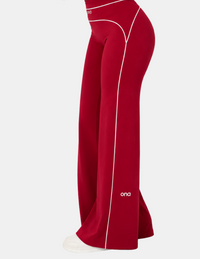 Signature Contour Flare Leggings